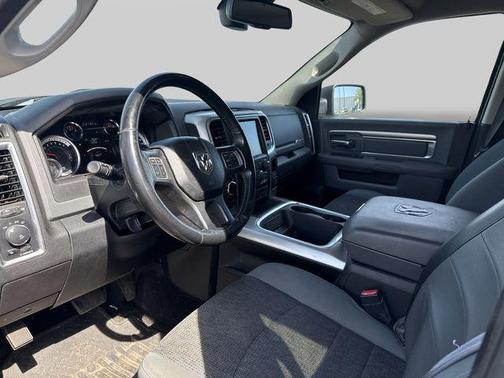 Bright Silver Metallic Clearcoat 2017 RAM 1500 Big Horn