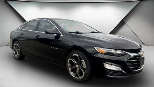 Black Metallic 2022 Chevrolet Malibu FWD LT