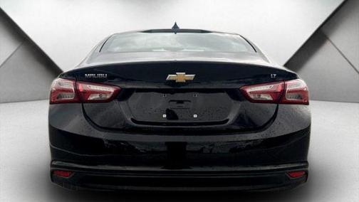 Black Metallic 2022 Chevrolet Malibu FWD LT