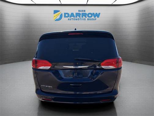 2020 Chrysler Voyager LXI