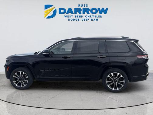 Diamond Black Crystal Pearlcoat 2023 Jeep Grand Cherokee L Overland