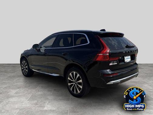 2023 Volvo XC60 B5 Plus Bright Theme