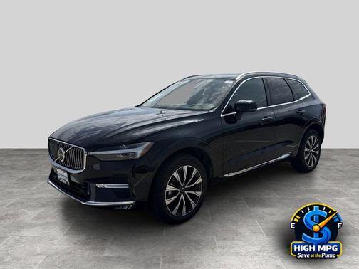 2023 Volvo XC60 B5 Plus Bright Theme