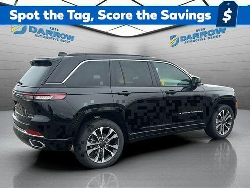 Diamond Black Crystal Pearlcoat 2025 Jeep Grand Cherokee Overland