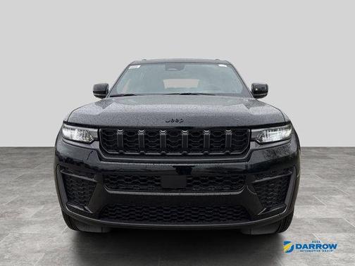 Diamond Black Crystal Pearlcoat 2026 Jeep Grand Cherokee L Altitude