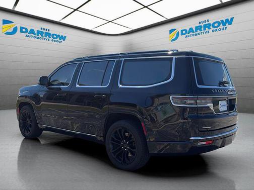 Diamond Black Crystal Pearlcoat 2022 Jeep Grand Wagoneer Series III