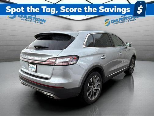 Radiance Metallic 2022 Lincoln Nautilus Reserve