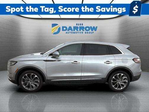 Radiance Metallic 2022 Lincoln Nautilus Reserve