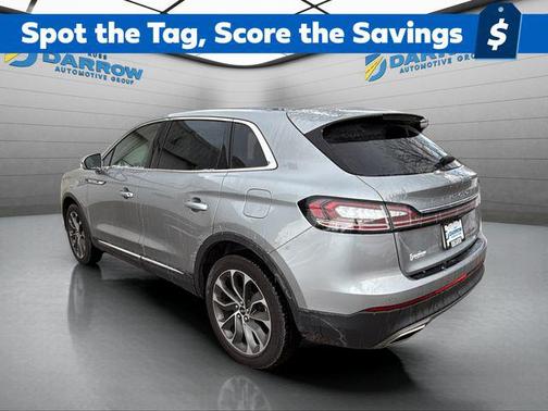 Radiance Metallic 2022 Lincoln Nautilus Reserve