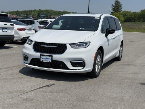 2025 Chrysler Pacifica L