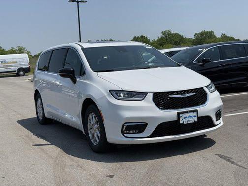 2025 Chrysler Pacifica L