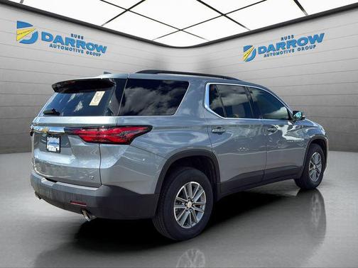Sterling Gray Metallic 2023 Chevrolet Traverse LT Cloth