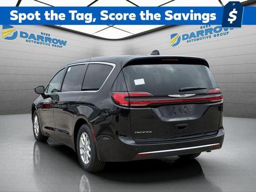Diamond Black Crystal Pearlcoat 2025 Chrysler Pacifica L