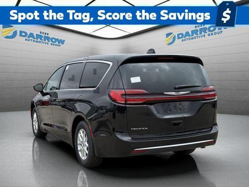 Diamond Black Crystal Pearlcoat 2025 Chrysler Pacifica L