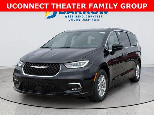 Diamond Black Crystal Pearlcoat 2025 Chrysler Pacifica L