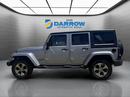Billet Silver Metallic Clearcoat 2017 Jeep Wrangler Unlimited Sahara