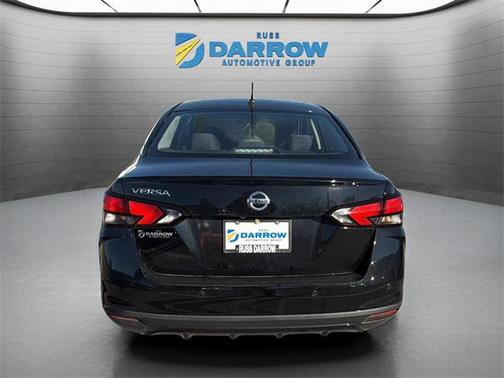 2022 Nissan Versa 1.6 S