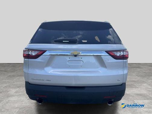 Silver Ice Metallic 2021 Chevrolet Traverse LT Cloth
