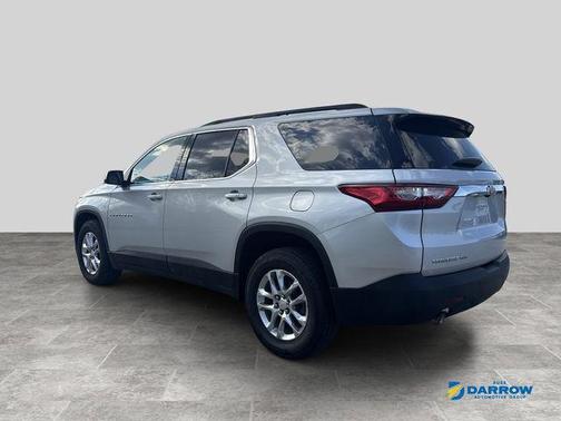 Silver Ice Metallic 2021 Chevrolet Traverse LT Cloth