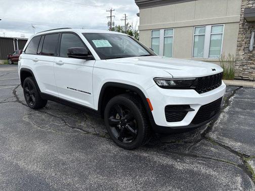 2023 Jeep Grand Cherokee Altitude