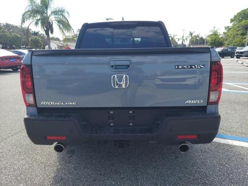 2022 Honda Ridgeline Black