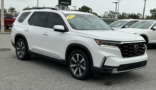 2023 Honda Pilot Touring 8-Passenger