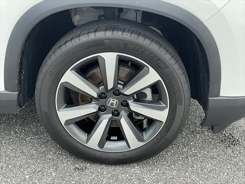 2023 Honda Pilot Touring 8-Passenger