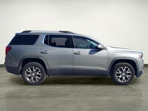 2023 GMC Acadia FWD SLT