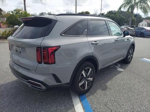 2023 Kia Sorento EX