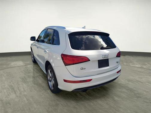 2017 Audi Q5 2.0T Premium Plus