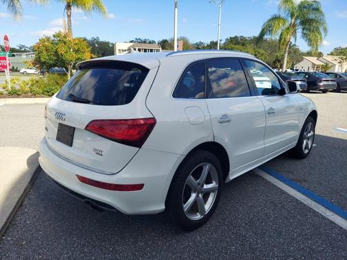 2017 Audi Q5 2.0T Premium Plus
