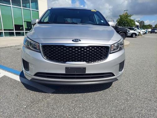 2017 Kia Sedona LX