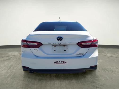 2020 Toyota Camry Hybrid XLE