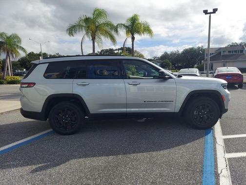 2024 Jeep Grand Cherokee L Altitude