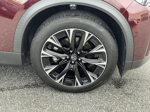 2024 Mazda CX-90 PHEV Premium Plus