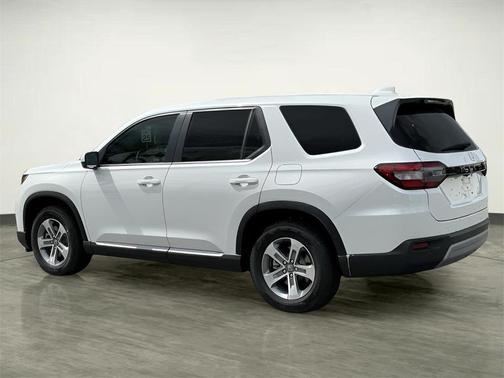 2025 Honda Pilot Touring 8-Passenger