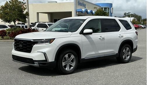 2025 Honda Pilot Touring 8-Passenger