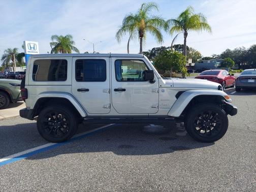 2024 Jeep Wrangler 4xe Sahara