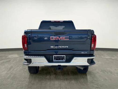 2022 GMC Sierra 2500 SLT