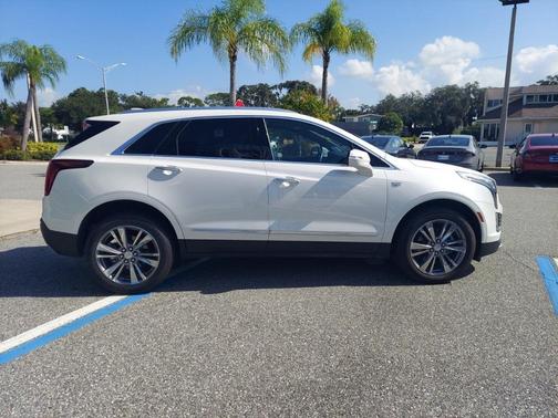2025 Cadillac XT5 Premium Luxury