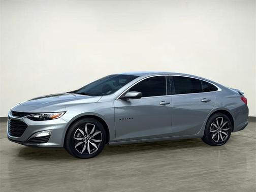 2024 Chevrolet Malibu FWD RS