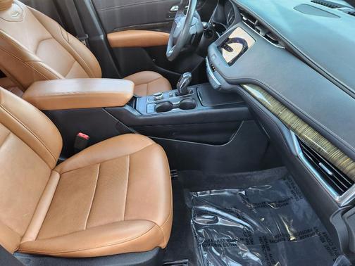 2019 Cadillac XT4 Premium Luxury