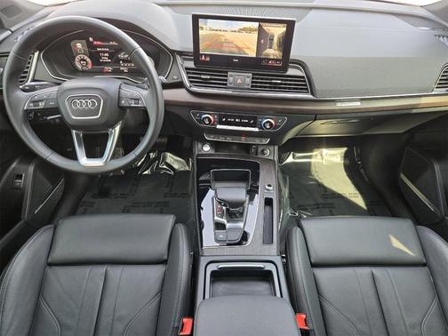 2022 Audi Q5 45 S line Premium Plus