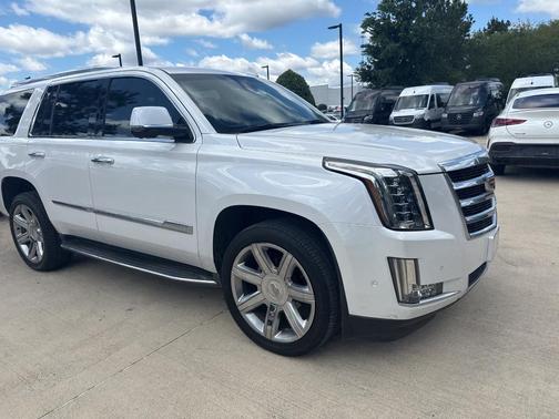 2017 Cadillac Escalade Luxury