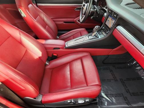 2019 Porsche 911 Carrera 4S