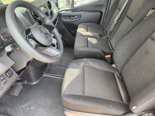 2026 Mercedes-Benz Sprinter 2500 Standard Roof