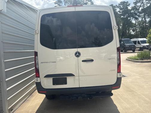 2024 Mercedes-Benz Sprinter 2500 144 WB