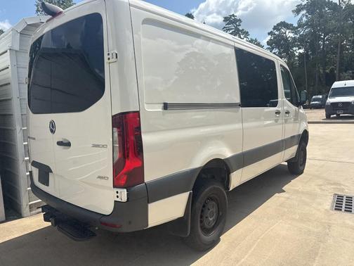2024 Mercedes-Benz Sprinter 2500 144 WB