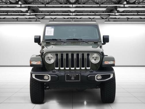 2022 Jeep Gladiator Overland