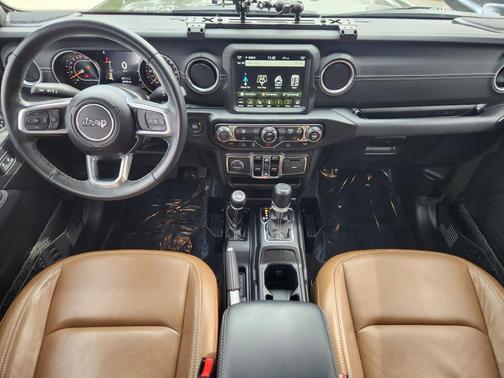 2022 Jeep Gladiator Overland